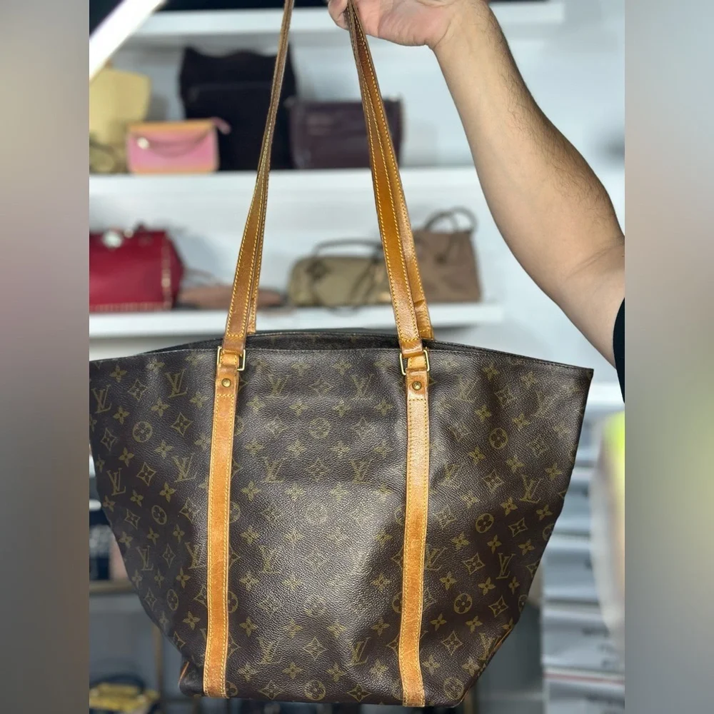 LV Monogram Tote